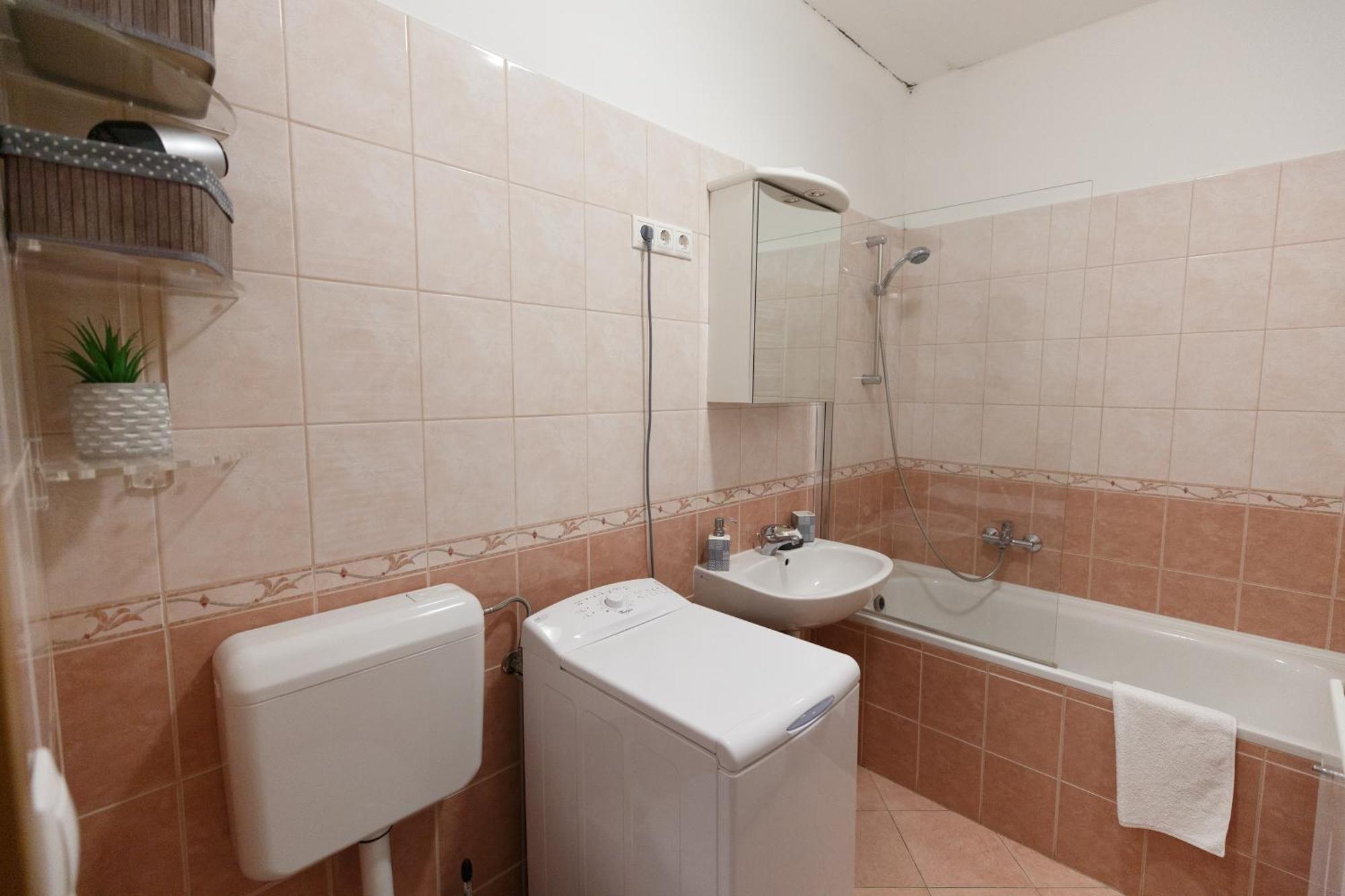 Mokka Apartments Miskolc Luaran gambar