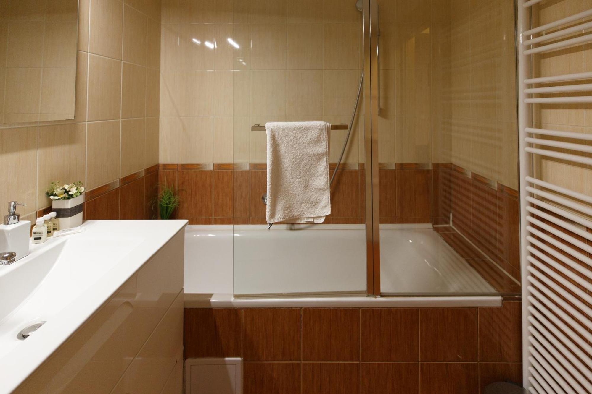 Mokka Apartments Miskolc Luaran gambar